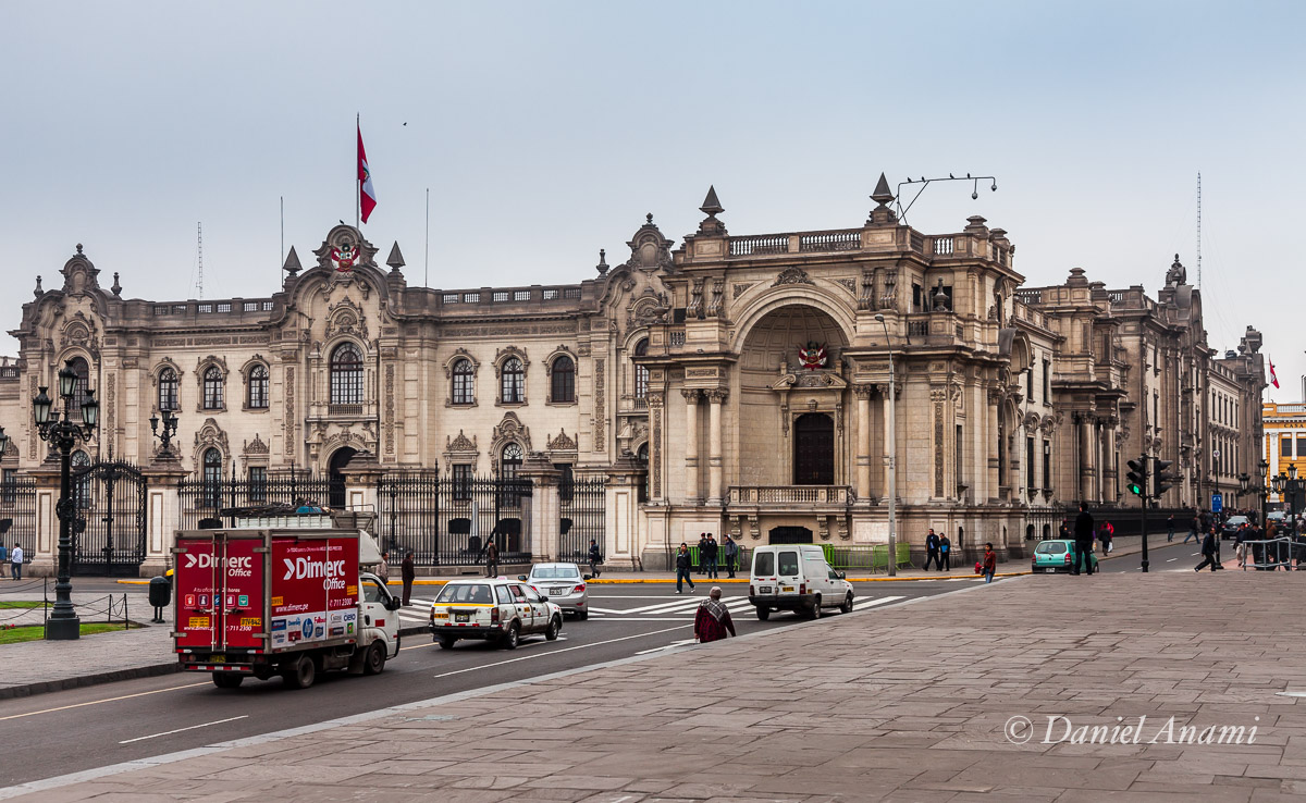 O início, o centro histórico de Lima - Palacio del Gobierno del Peru, 13/08/13. Foto Daniel Anami.