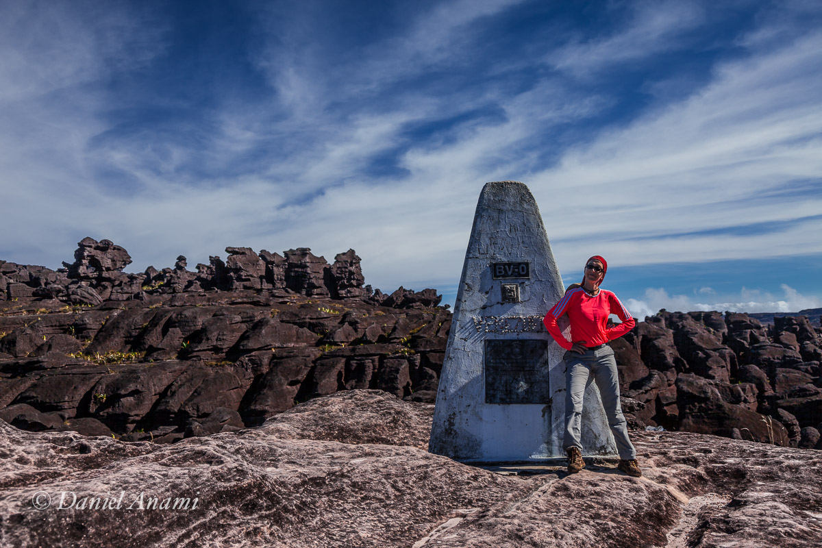 Madame faz pose na tríplice fronteira: Venezuela, Guiana e Brasil. 18/03/2016. Foto Daniel Anami.
