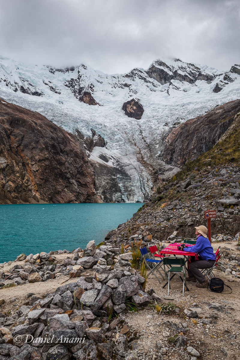 Almoço com mini-icebergs. Cordillera Blanca / Laguna Arhueycocha (4.420m) - 05/07/17. Foto Daniel Anami.