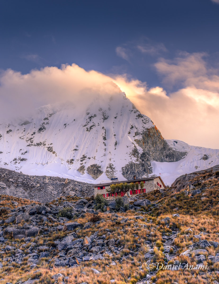 Sopro de luz. Cordillera Blanca / CB do Pisco / Refugio Perú (4.675m) - 09/07/17. Foto Daniel Anami.