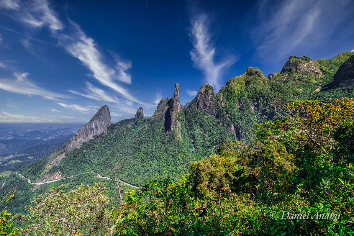 Uni du ni tê... vou subir em você... Mirante Cartão Postal, PNSO, 11/08/2019. Foto Daniel Anami.